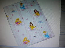 Load image into Gallery viewer, Disney Princess Toddler Bedding Set "Heart of Princess"