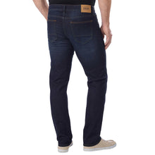 Load image into Gallery viewer, NEW IZOD Men's Comfort Stretch Jeans Straight Fit 1122180. Size: 38/32. Color: Navy.
