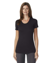Load image into Gallery viewer, 32 DEGREES Women 2 Pack Cool Scoop Neck Wicking Tee Shirt
