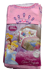Load image into Gallery viewer, Disney Princess "Jeweled Fantasy" Comforter - Twin
