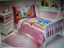 Load image into Gallery viewer, Disney Princess Toddler Bedding Set "Heart of Princess"
