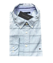 Load image into Gallery viewer, Tommy Hilfiger Men's Classic Fit Buttondown Shirt

