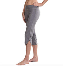 Load image into Gallery viewer, Tuff Athletics Womens Crop Capri Pants (Medium, Gray Spacedye)
