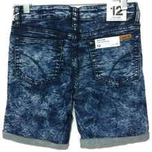 Load image into Gallery viewer, Joe's Girl's Mid-Rise Bermuda Shorts - The Finn
